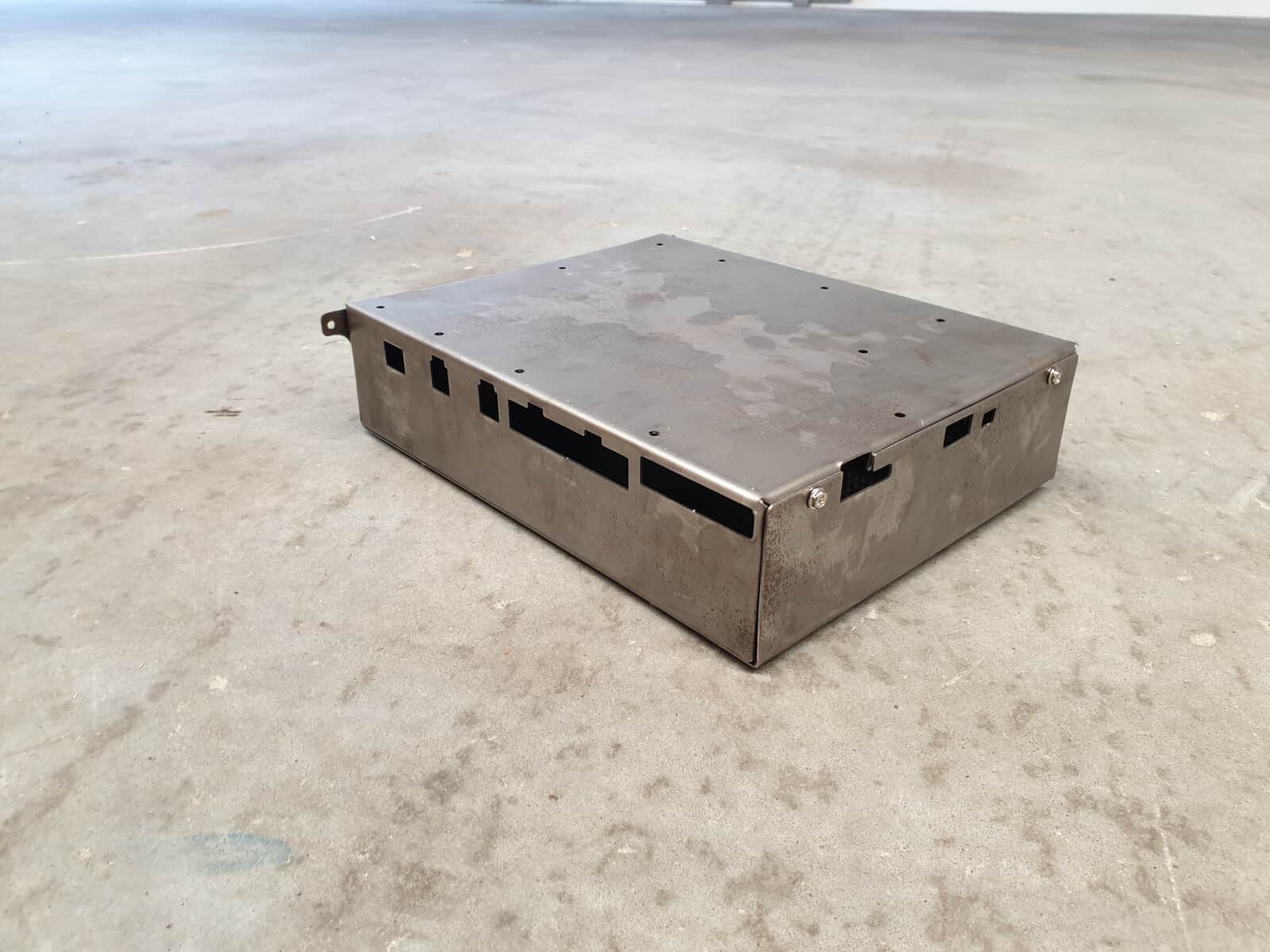 Custom Electronics Enclosures with Thermal Management